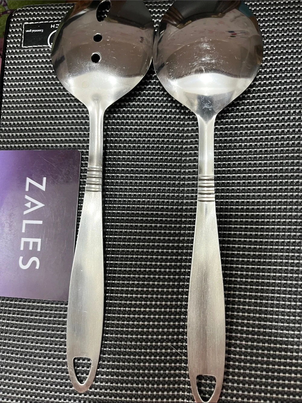 Serving Spoon and Slotted Spoon Set - Silver color